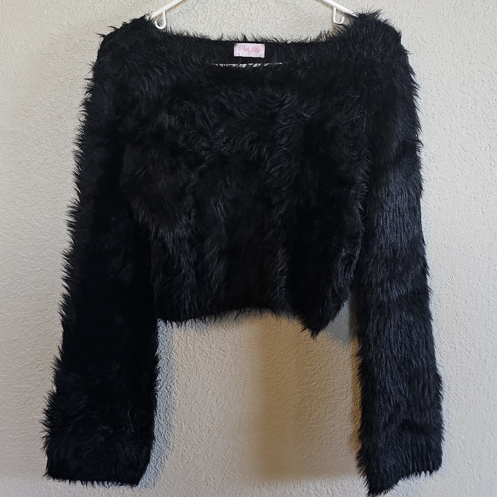 Crop Top Black Sweater